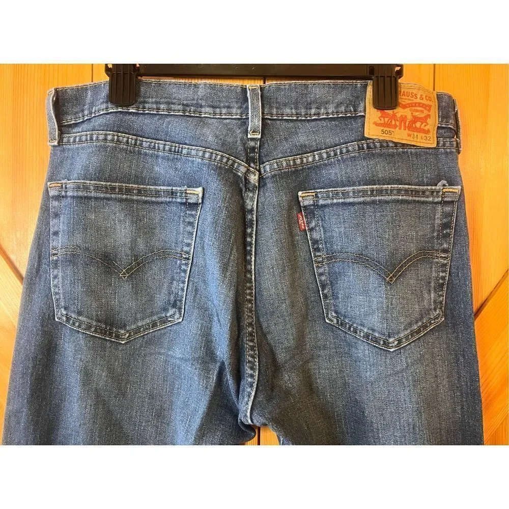 Levi’s 505 Blue Denim Regular Men's Red Tab Straight Jeans Size 34 X 32 (1416)